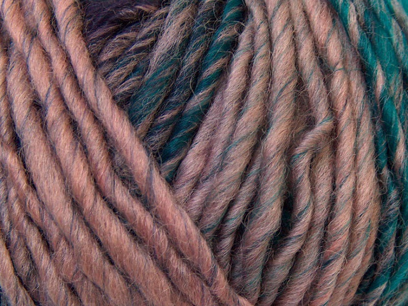 Acacia Yarns Aurora Yarn in Colorway 010