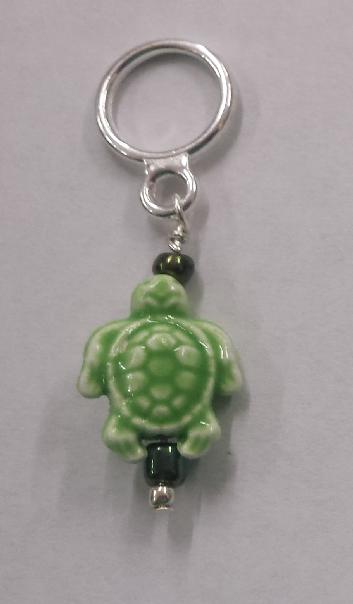 Creative Fiber Artists Individual Stitch Ring Marker - Green Turtle Creative Fiber Artists Individual Stitch Ring Marker - Green Turtle