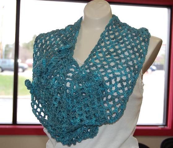 Ivy Brambles Lattice and Flowers Crochet Scarf ...